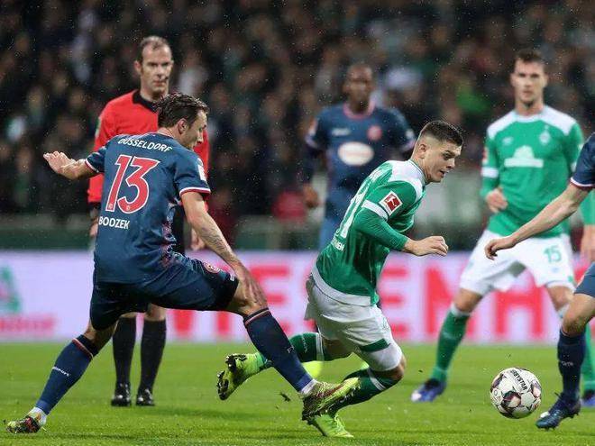 1亿英镑 1亿英镑